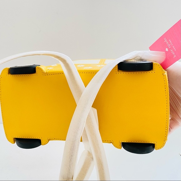 KATE SPADE Volkswagen Beetles Yellow Daisies Crossbody Bag - Picture 9 of 13